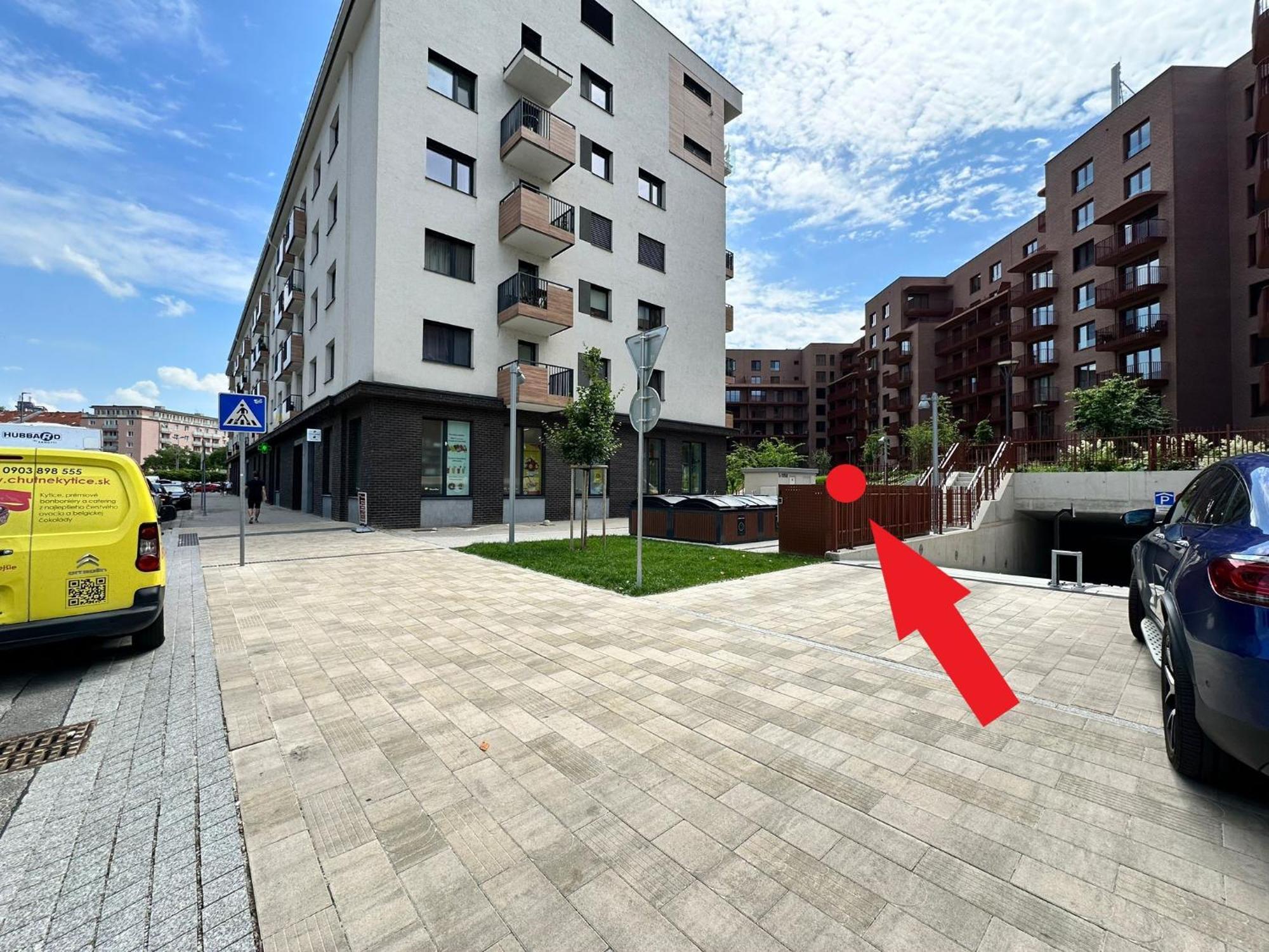 Zwirn1, Uplne Nove, Parkovanie, Klimatizacia, Apartmán *