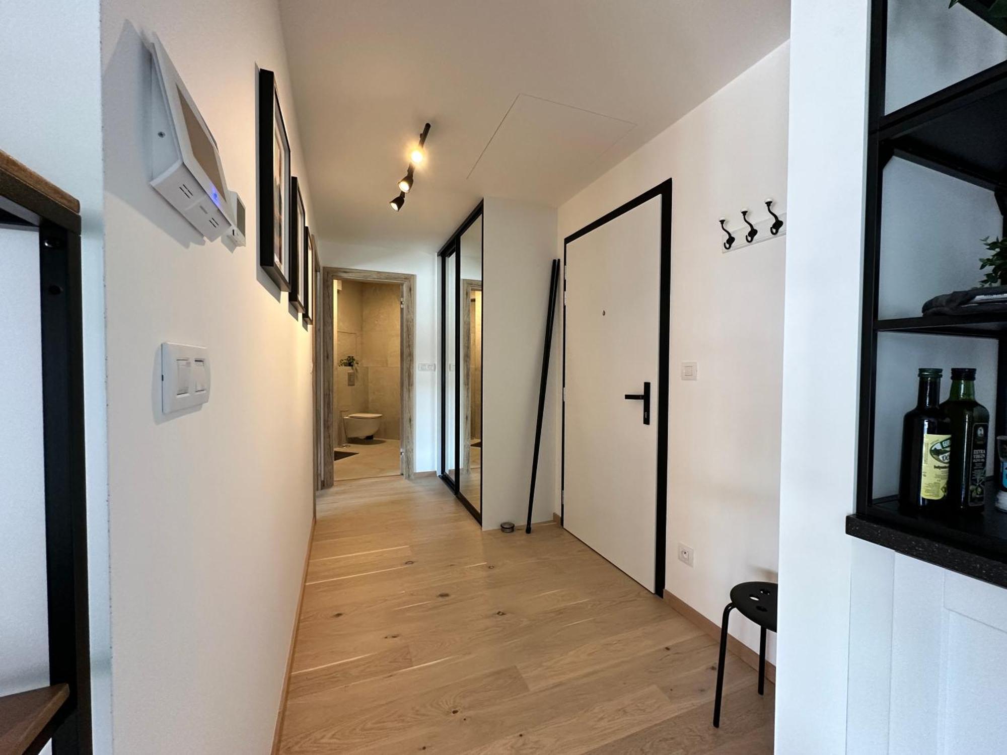 Apartmán Zwirn1, Uplne Nove, Parkovanie, Klimatizacia,